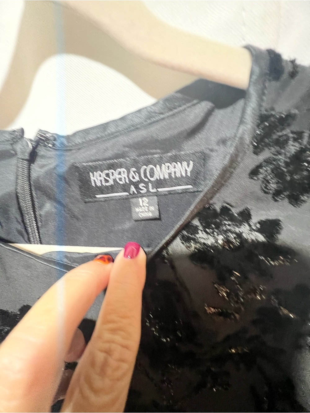 Vintage Kasper ASL Black Velvet Floral Silk Blend Top Size 12 - Picture 4 of 6